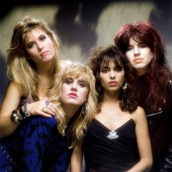 Walk Like An Egyptian by The Bangles at Frisk Radio - Your Destination for Dance