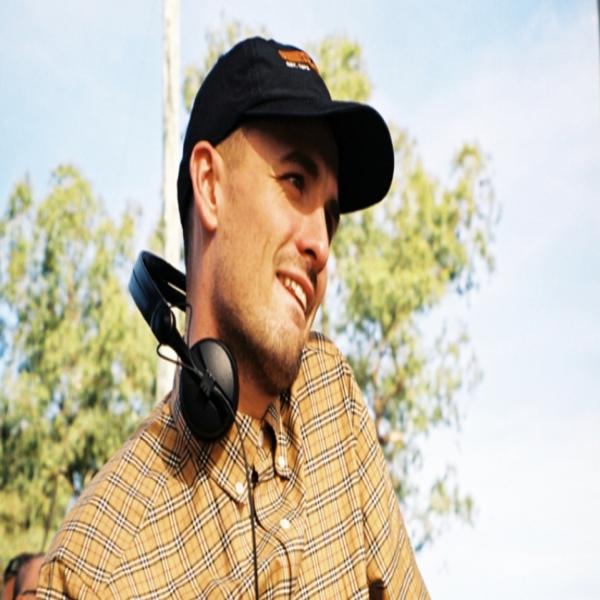 Groove Thang  by Ewan McVicar at Frisk Radio - Your Destination for Dance